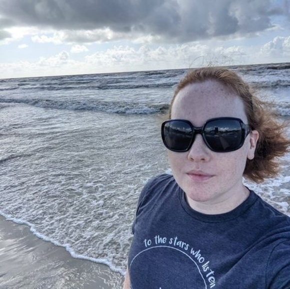 Meet your Posher, Roxy - Picture 1 of 1